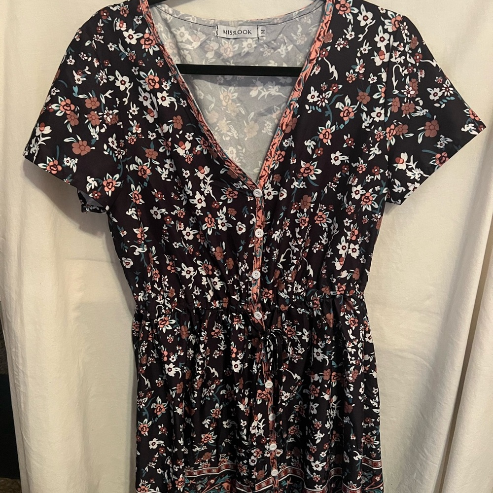 Size M midi dress
